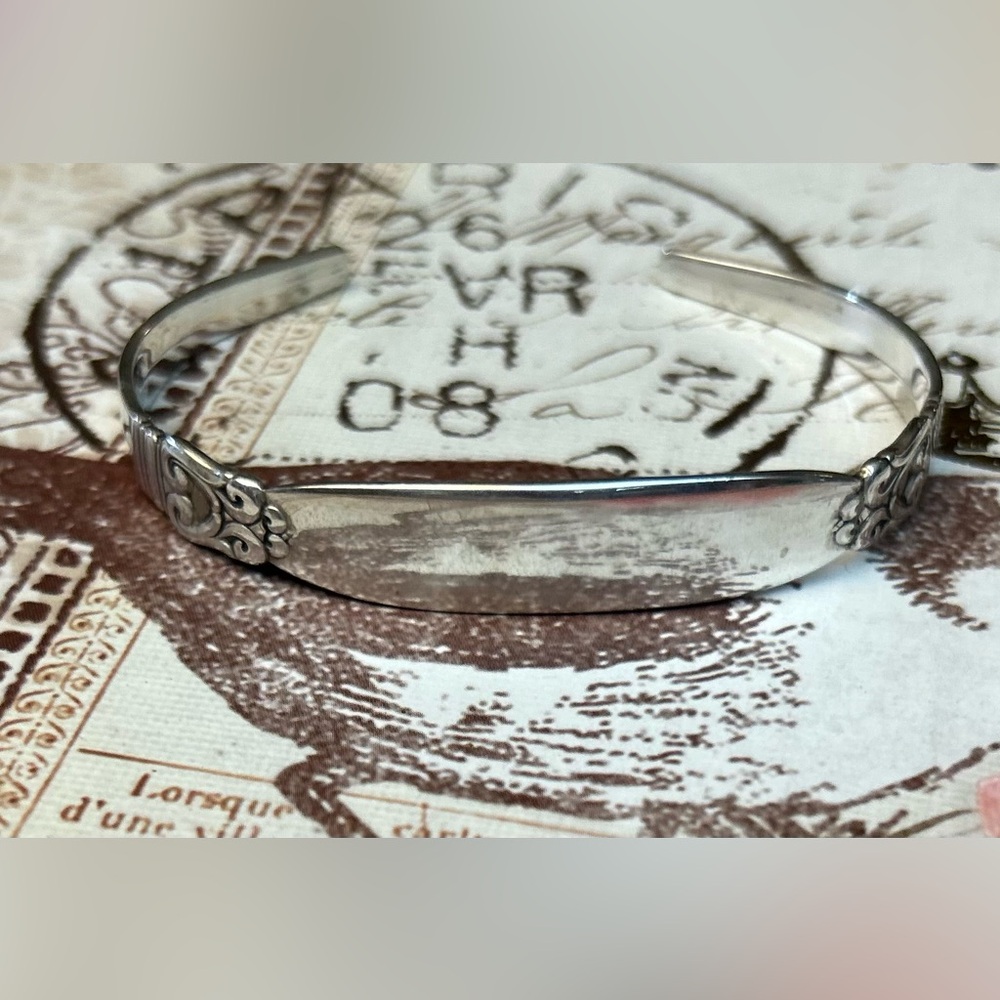 International Silver Vintage old Cuff Bracelet Never Engraved